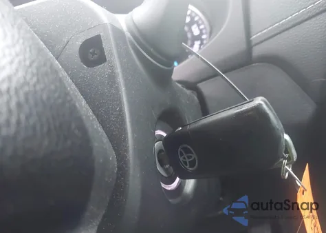 2019 Toyota Rav4 Hybrid Le z USA, uszkodzony, nr VIN 2T3MWRFV4KW040832